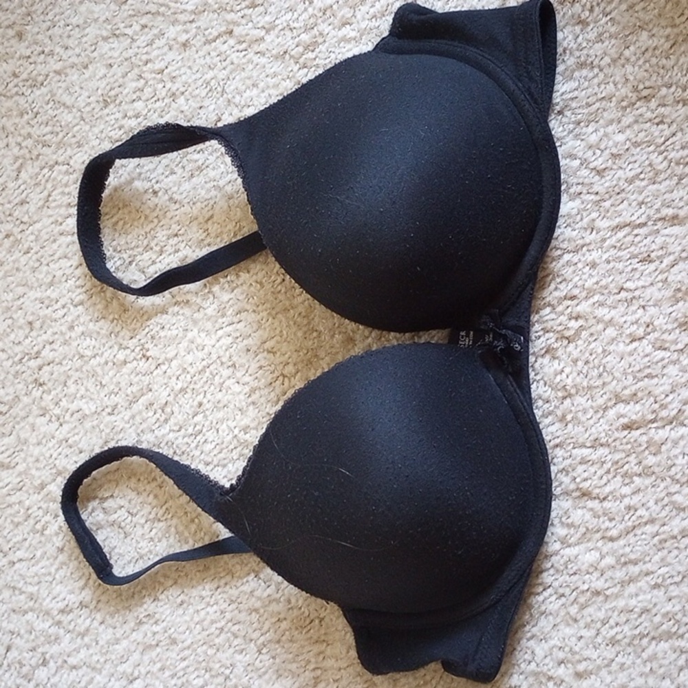 34 D Black Pushup bra